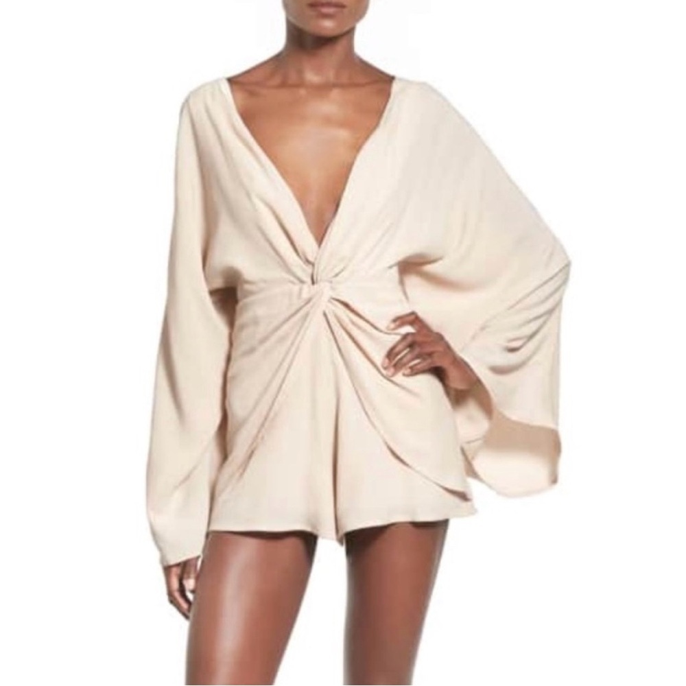 4SI3NNA Cream Draped Romper
